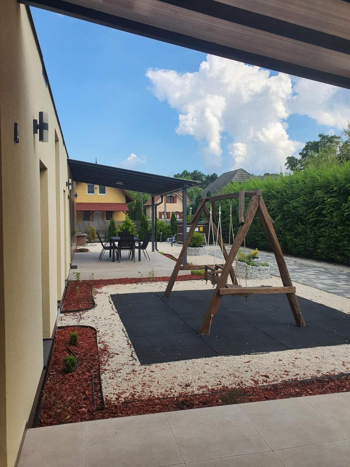 H&H Apartments Поросло Экстерьер фото