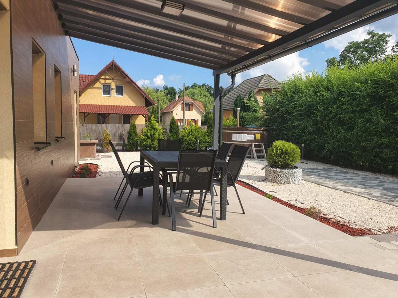 H&H Apartments Поросло Экстерьер фото